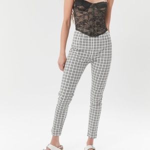 Urban Outfitters Dove Plaid Pinup Skinny Ankle Pant